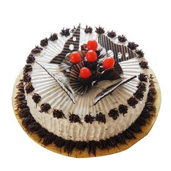 1kg Eggless Chocolate Cherry Cake - YuvaFlowers