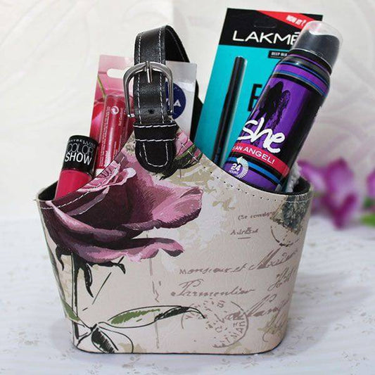 Beauty Hamper For Her - YuvaFlowers