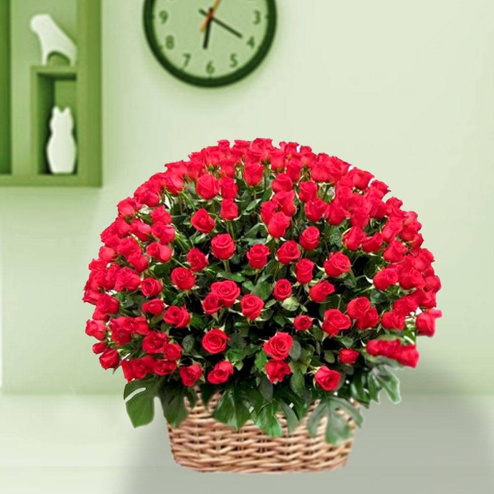 Romantic Roses Basket - YuvaFlowers