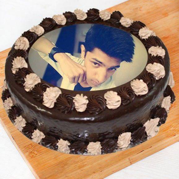 Round Shape Chocolate Photo Cake - YuvaFlowers